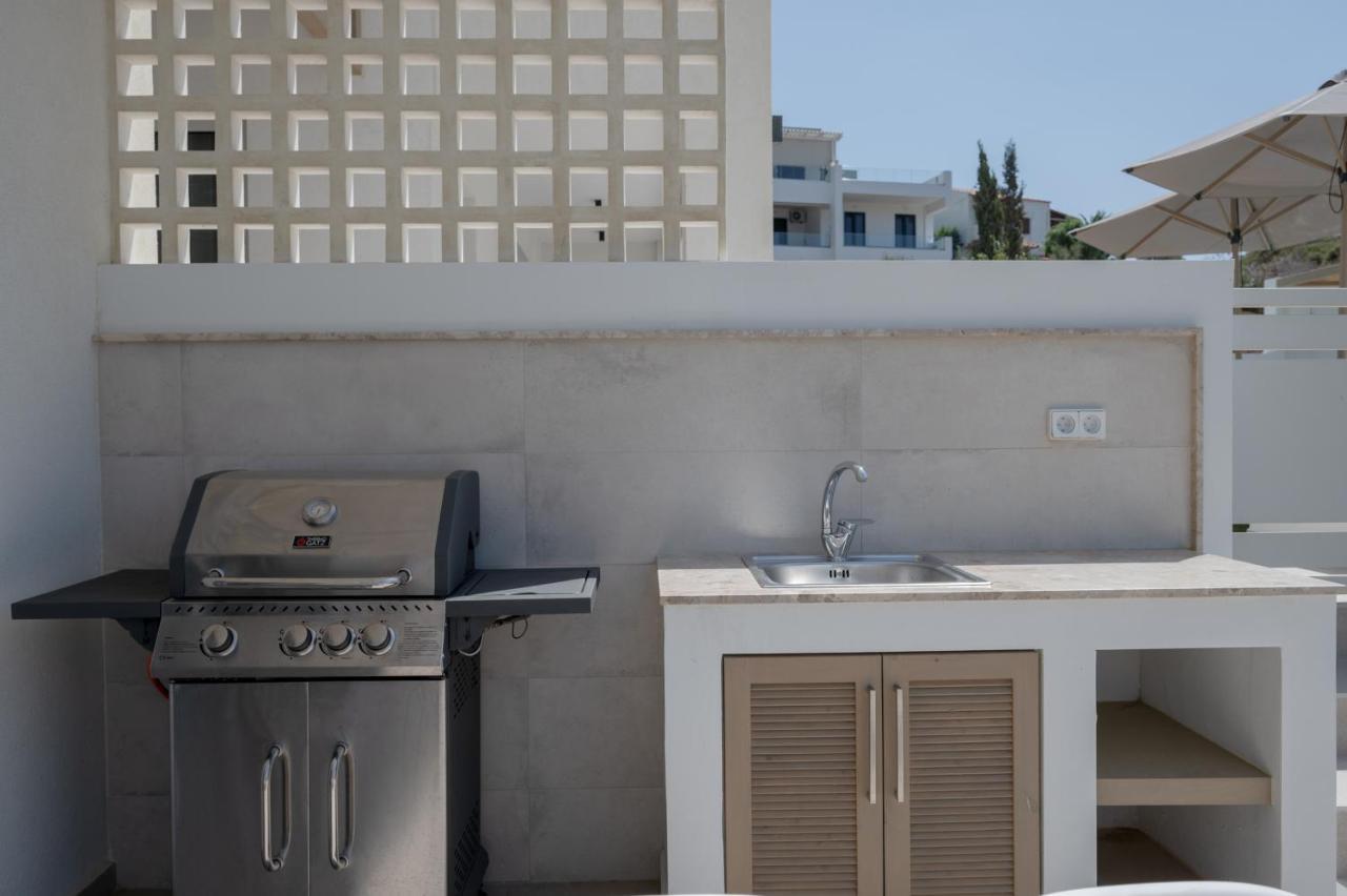 Corallia Villas Near The Beach プラキアス エクステリア 写真