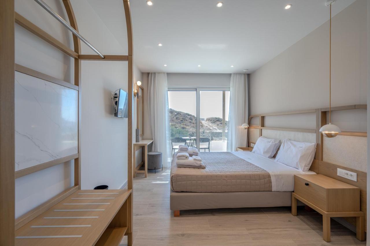 Corallia Villas Near The Beach プラキアス エクステリア 写真