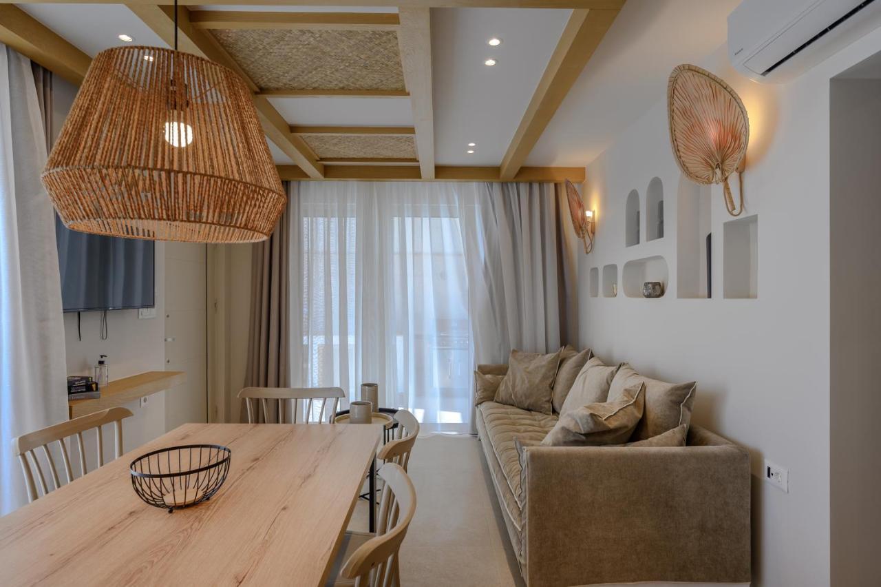 Corallia Villas Near The Beach プラキアス エクステリア 写真
